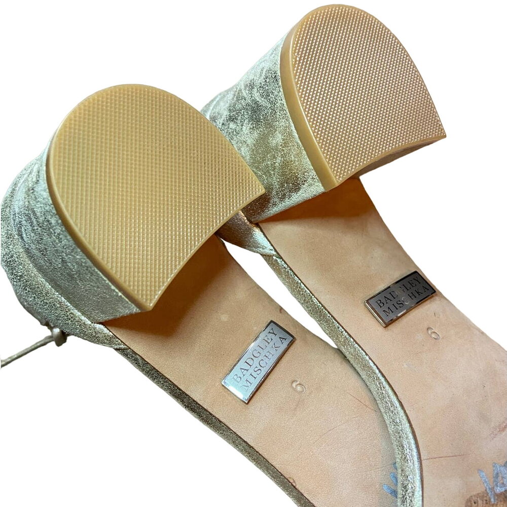 New Badgley Mischka Gold Leather Embellished Chunky Heels Ankle Strap Size 6 - Picture 7 of 10